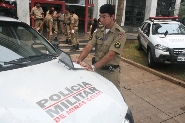 Prefeitura de Uberaba entrega 30 netbooks e sistema de monitoramento para Polícia Militar