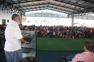 Prefeito inaugura cobertura de quadras no Cemea Abadia. Foto: Enerson Cleiton