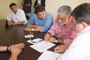 Prefeito visita escritório área azul hospital Hélio Angotti. Foto:Enerson Cleiton