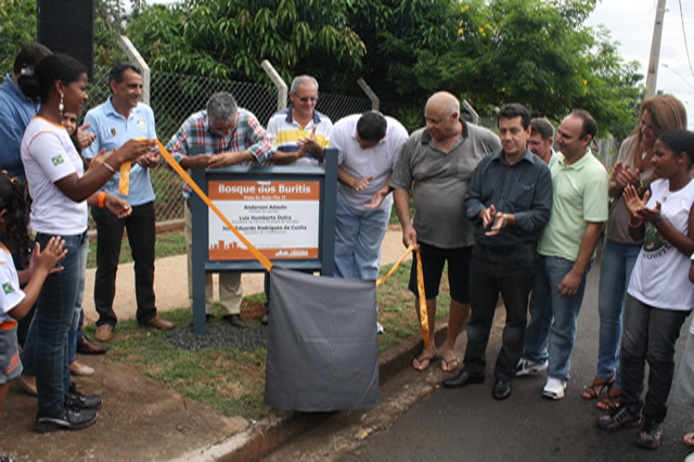Mata do Beija Flor 2, melhorias foram inauguradas neste sábado pelo prefeito Anderson Adauto
