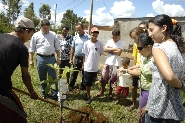 Prefeito AA e Secretário de Governo visitam obras do Mutirão